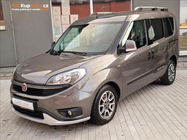 Fiat Dobló 1.6 MultiJet Trekking — foto 1