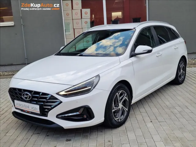 Hyundai i30 1.0T-Gdi Smart Kombi,ČR,1.Maj — foto 1
