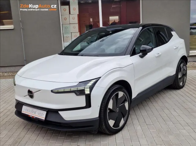 Volvo EX30 AWD Ultra Twin 315kW,ČR,1.Maj — foto 1