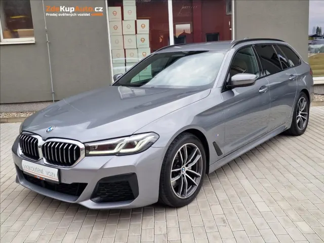 BMW Řada 5 520d Xdrive M-Sport ČR,1.Maj. — foto 1