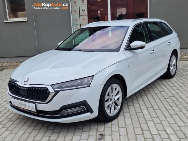 Škoda Octavia 2.0TDI Style, původ ČR,1.Maj. — foto 1